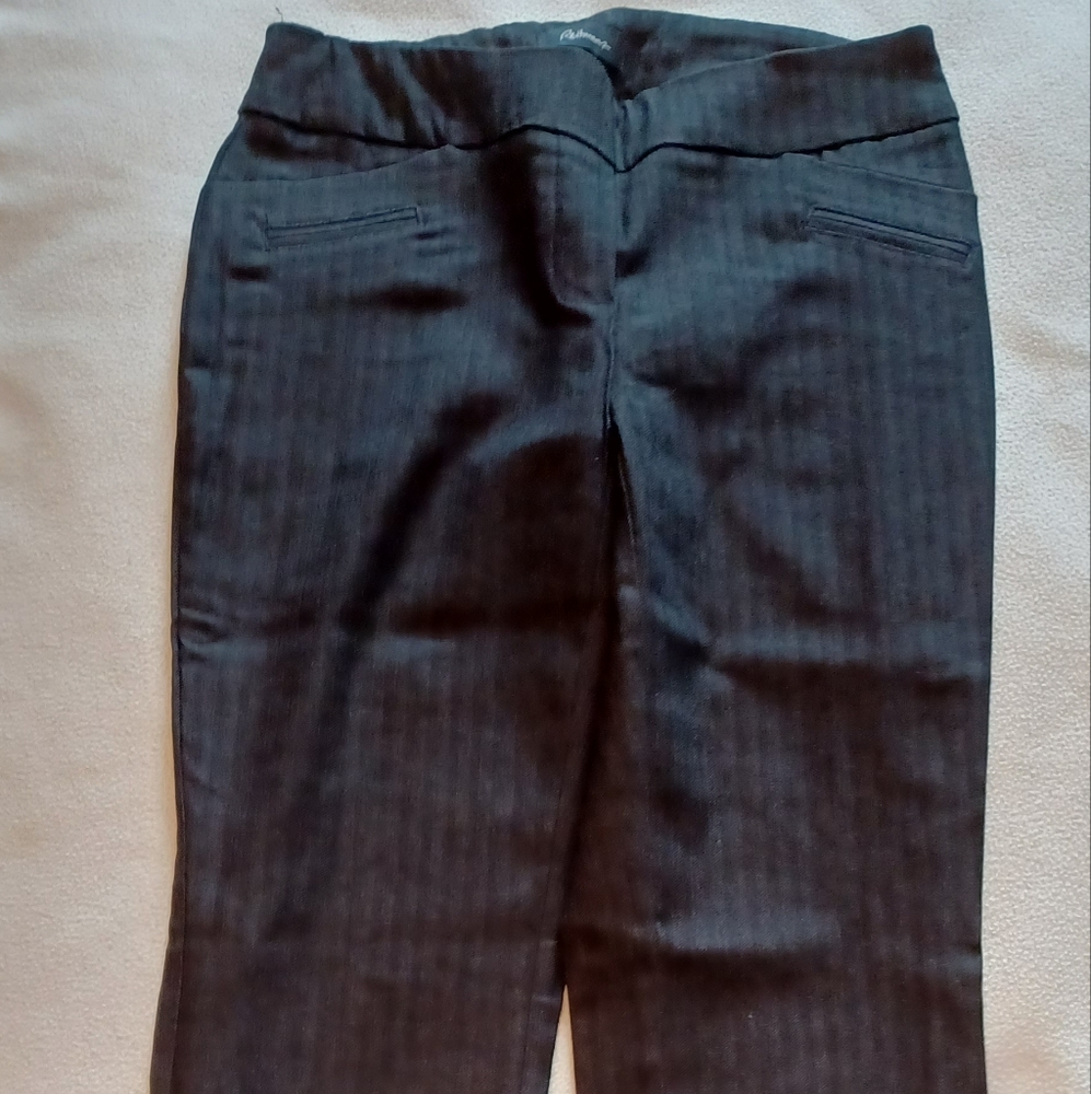 Dark gray herringbone pull-on pant